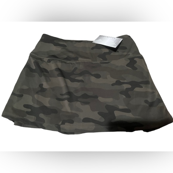 NWT Soothfeel Pleated Tennis Skort for Women - Picture 3 of 7